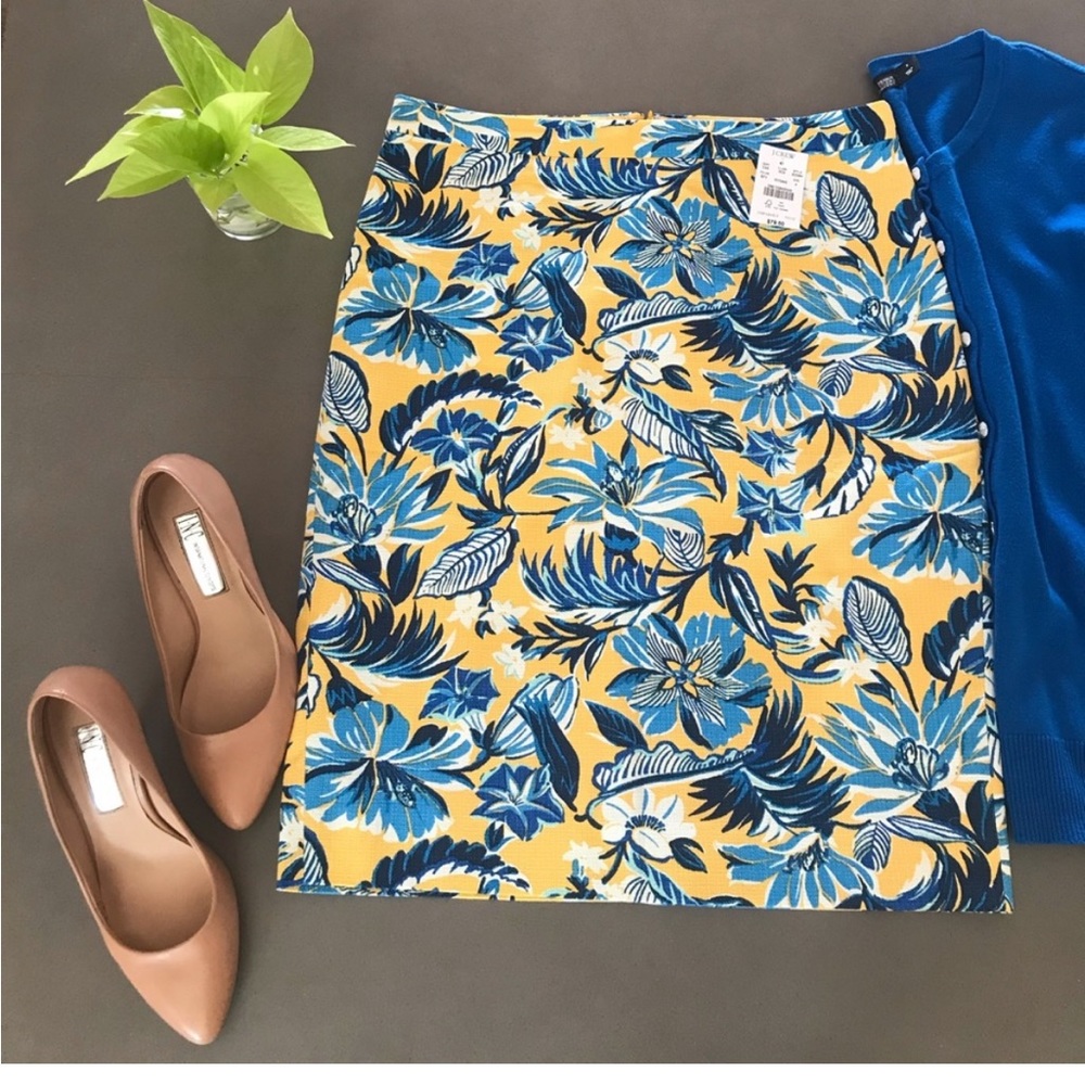 Woman pencil skirt